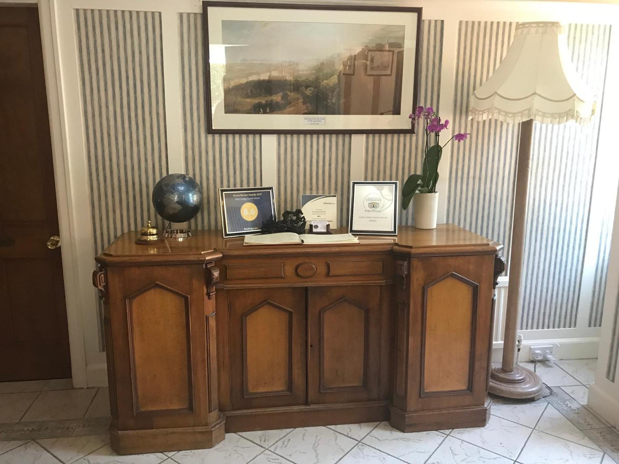 Acer Lodge Guest House — Photos 1